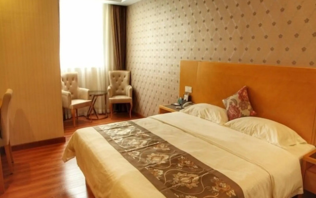 GreenTree Inn Zhuhai Light Rail Pearl Station Express Hotel