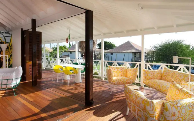 Papagayo Beach Resort