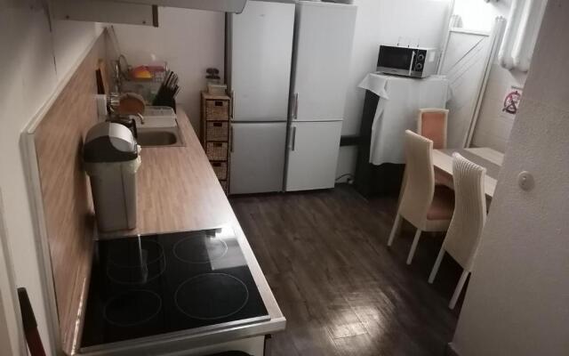 3 Monteurzimmer als Wohngemeinschaft zur Selbstversorgung