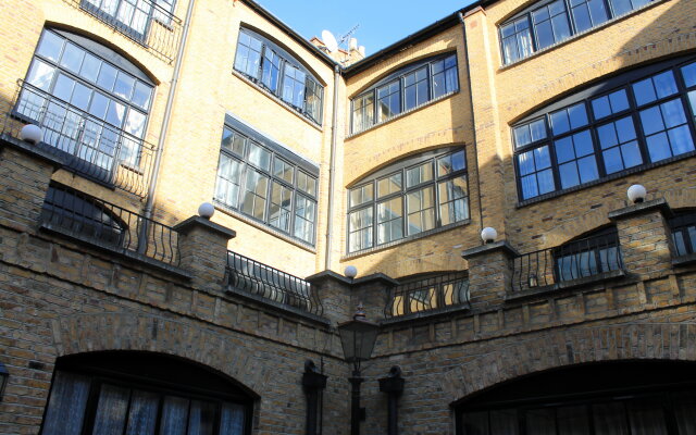 Acorn of London - Crawford House Apartments