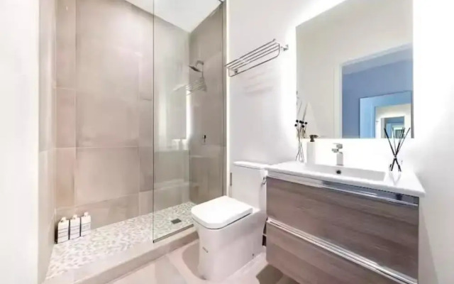 Modern Condo Brickell by Palermo Home
