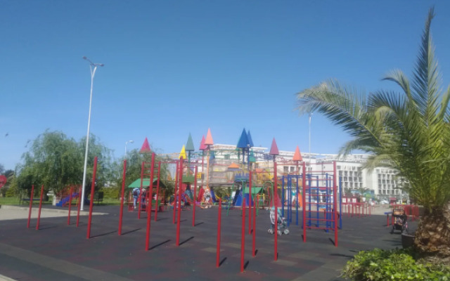 Apartments on the Boulevard of Hope 6/2