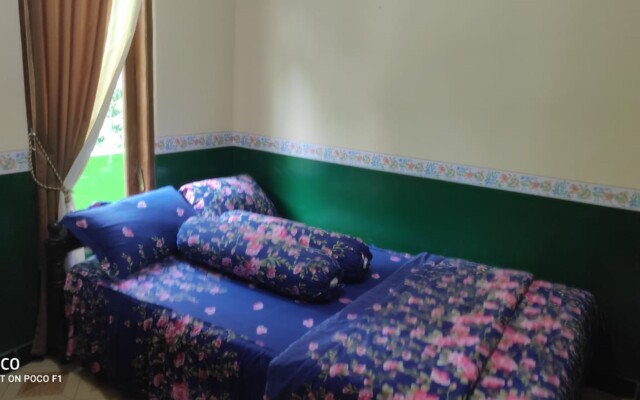 Homestay Hanum by ZUZU