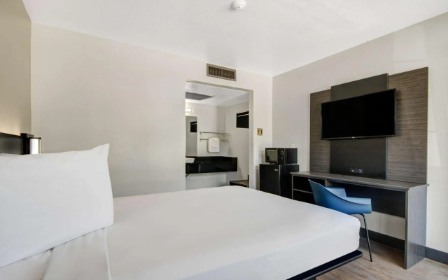 Motel 6 Lompoc, CA