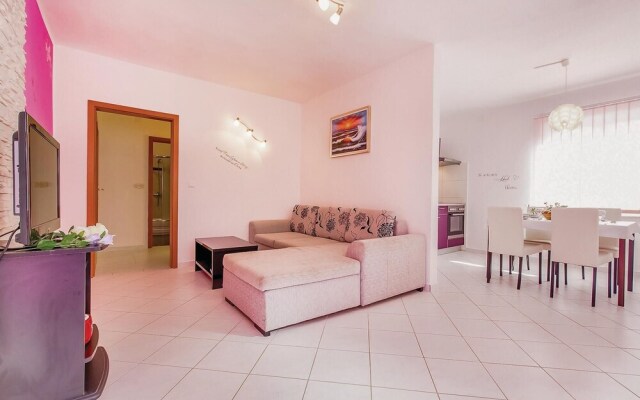 Beautiful Home in Dobrinj With Wifi and 2 Bedrooms