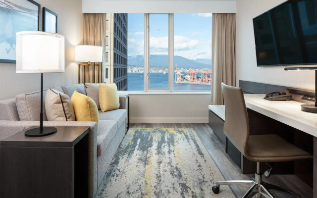 Delta Hotels by Marriott Vancouver Downtown Suites