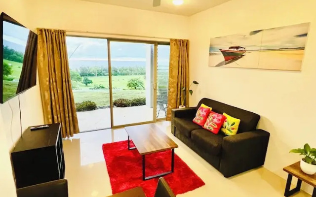 Nikao Hillside Suite