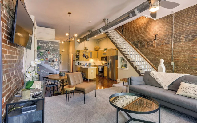 'kentucky Bourbon Loft' ~ Downtown Louisville