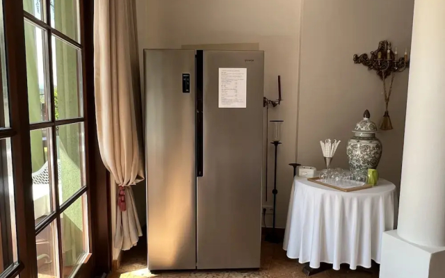 Dietrichsteinerhof Apartments & Rooms