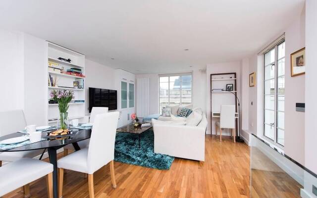 Luxurious 2 BR Apartment near Hyde Park