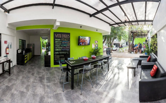 Che Tulum Hostel & Bar