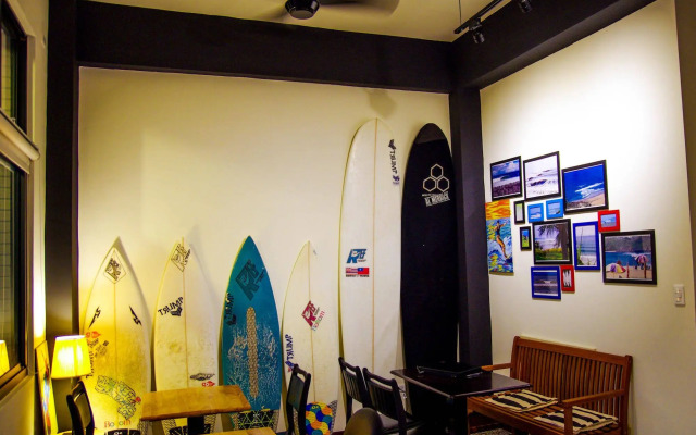 Waverider House