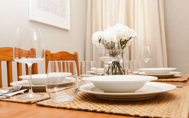 Enjoy Sevilla Apartment