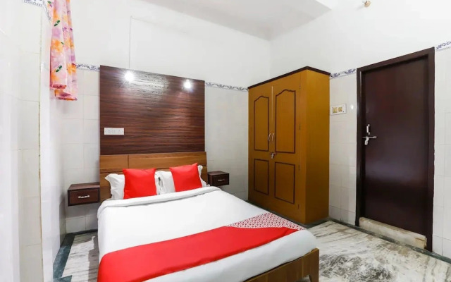 Sree Ganesh Mahal by OYO Rooms