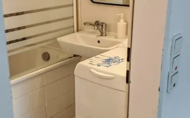 Charming 2 Apartments For Extended Stays