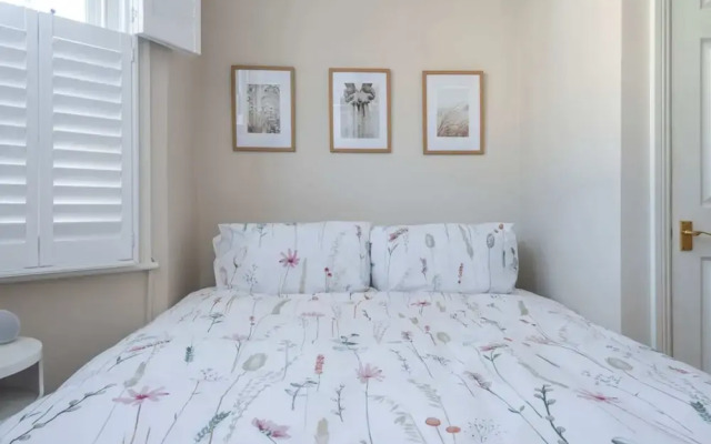 Stylish River Apartment - West Putney Embankment