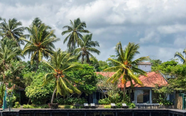 Villa Republic Bentota