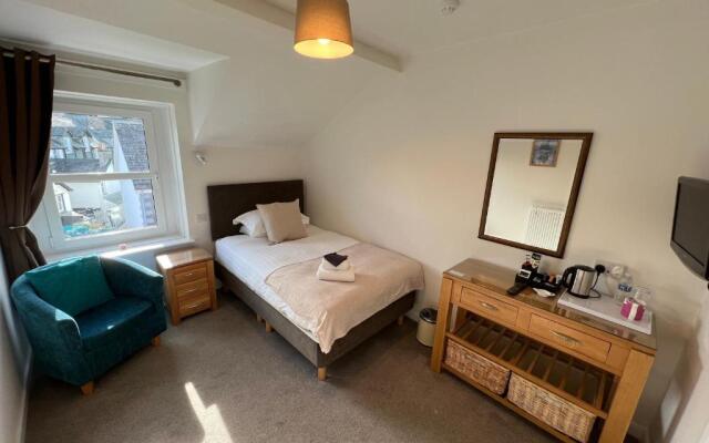Dolly Waggon Guest House