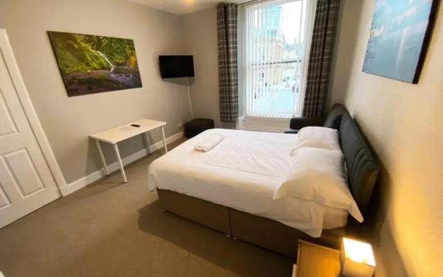 Studio Apartments on the Square