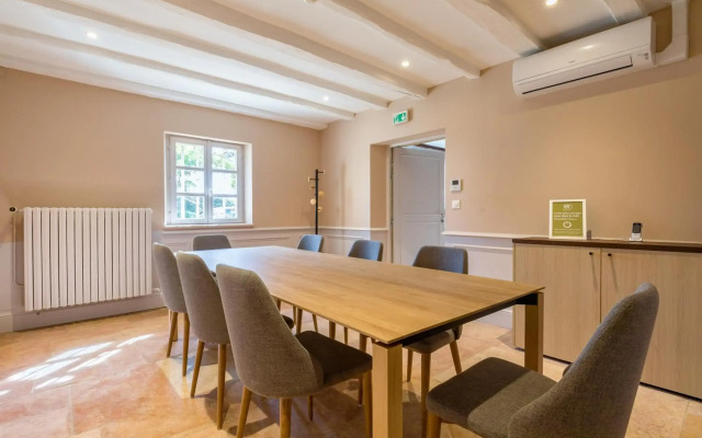 ibis Styles Dijon Sud Domaine De Beauregard 21600 Longvic