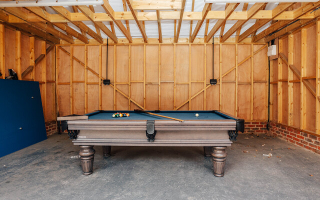 Hayward House, Hot Tub, Large Garden
