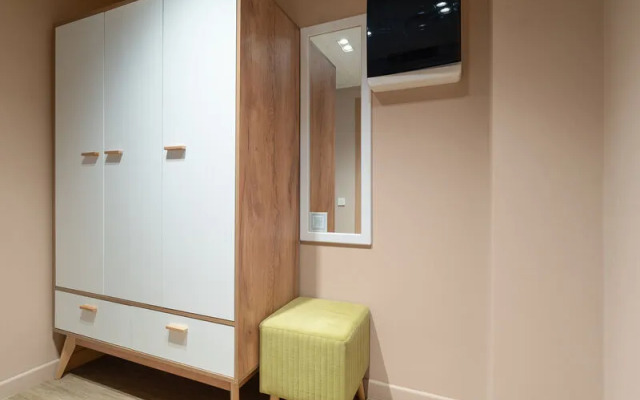 Йо Плейс на улице Уральская, д. 75/6