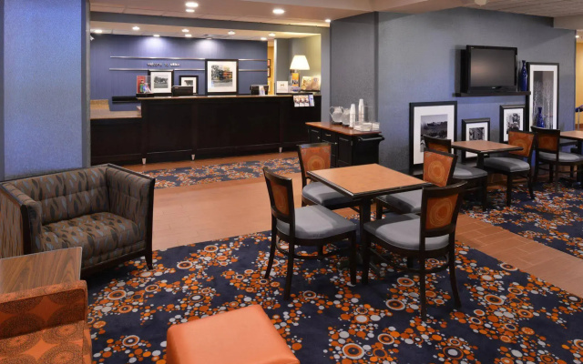 Hampton Inn Utica