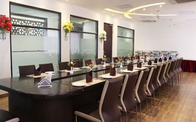 Hotel Madhushrie
