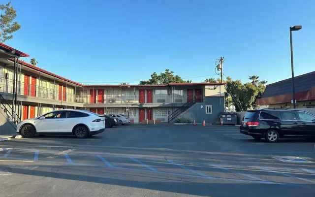 Heritage Inn