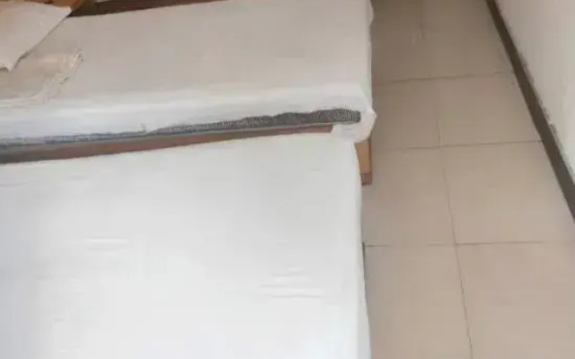 Gongyi Dongping Hotel