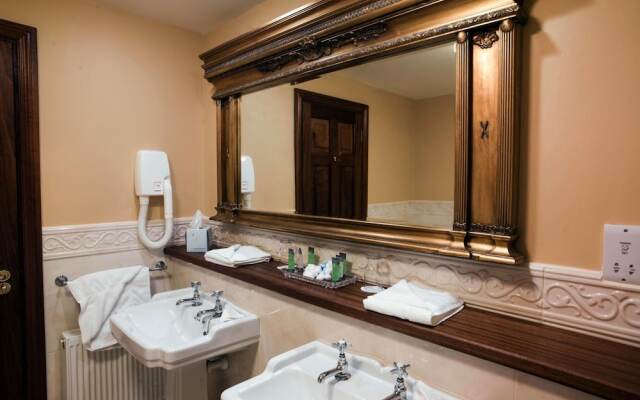 Earls Court House Hotel