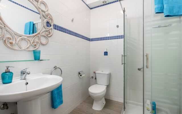 Riva Guest House Los Abrigos