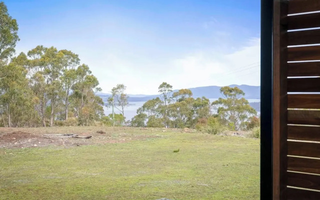 The Outlook on Mount Louis – 2 Bedroom