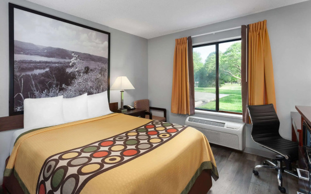 Super 8 by Wyndham Sun Prairie/Madison E