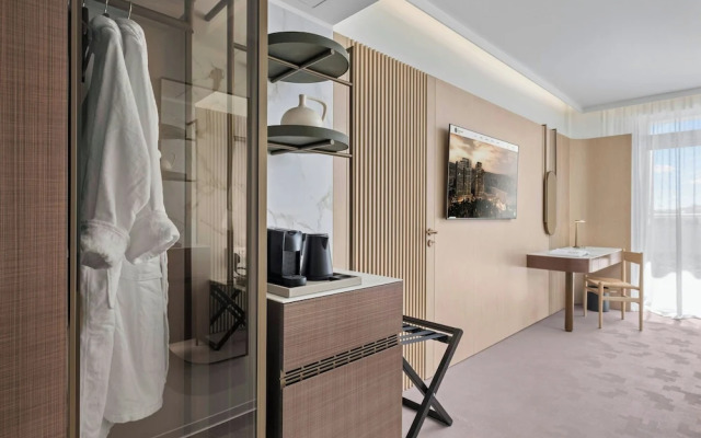 The Landmark Nicosia, Autograph Collection