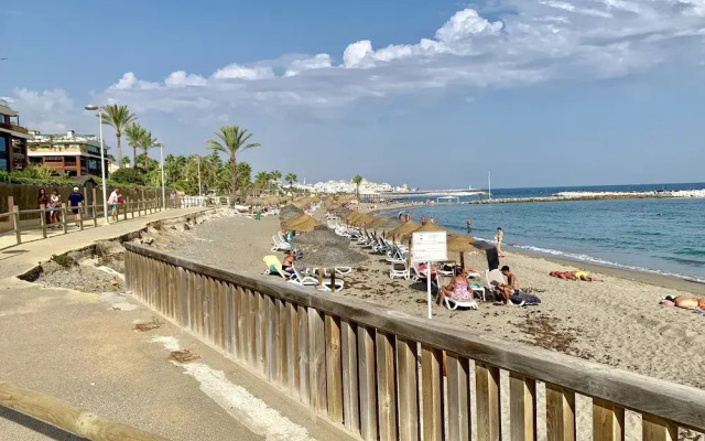 TGS & RUMEX Suites Banus