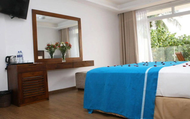 Sayura Beach Hotel