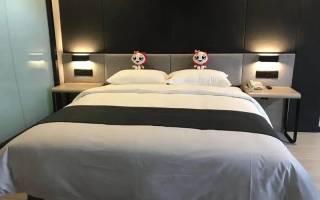 Thank Inn Plus Hunan Yueyang Yueyanglou District Dongting Road
