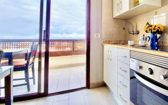 Ocean and Sun Studio Apartment