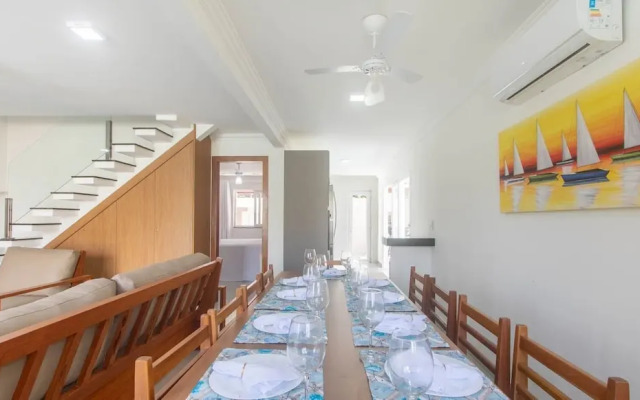 Houses in Condominium Near Pitinga Beach - MGI