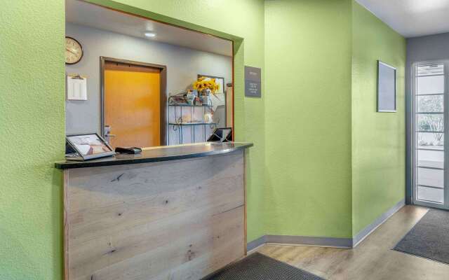 Extended Stay America Select Suites - Wilmington - West