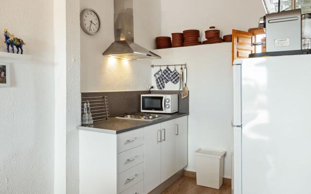 Beautiful Holiday Home in Deltebre Near Beach