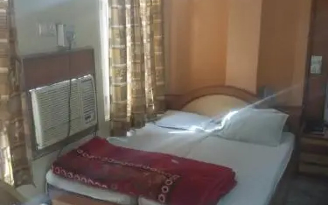 Raghav Hotel