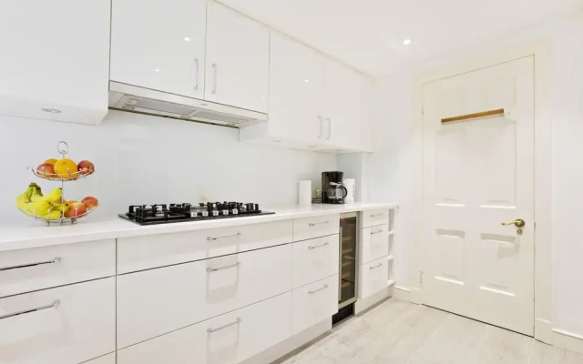 Knightsbridge - Hyde Park Private House