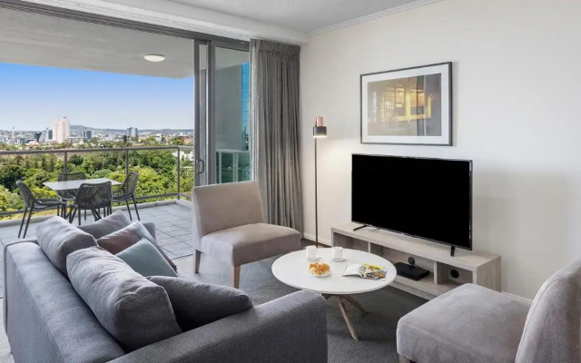 Oaks Brisbane on Margaret Suites