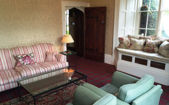 Weston Manor Hotel