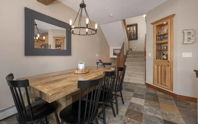 Telemark 4 Bedroom Townhouse by RedAwning