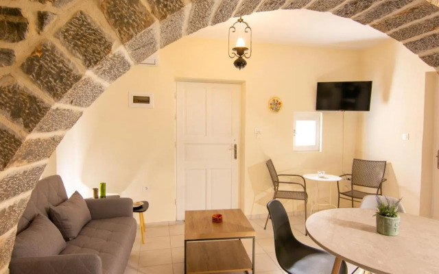 Lilas Traditional Maisonette