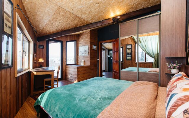 Yousinn (Дом с Кораблем)