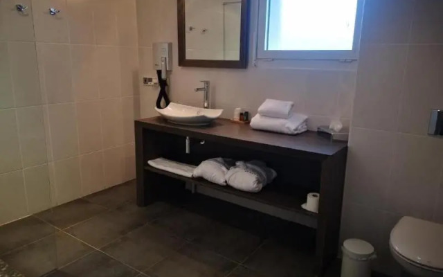 Le Konine Suites